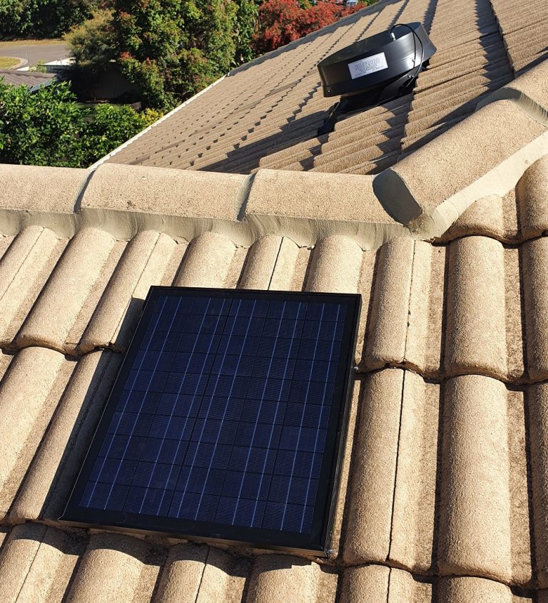 Solazone AV40 Alley Cat – 40w The soft-base aluminium Solar Ventilator that shapes to the tiles.