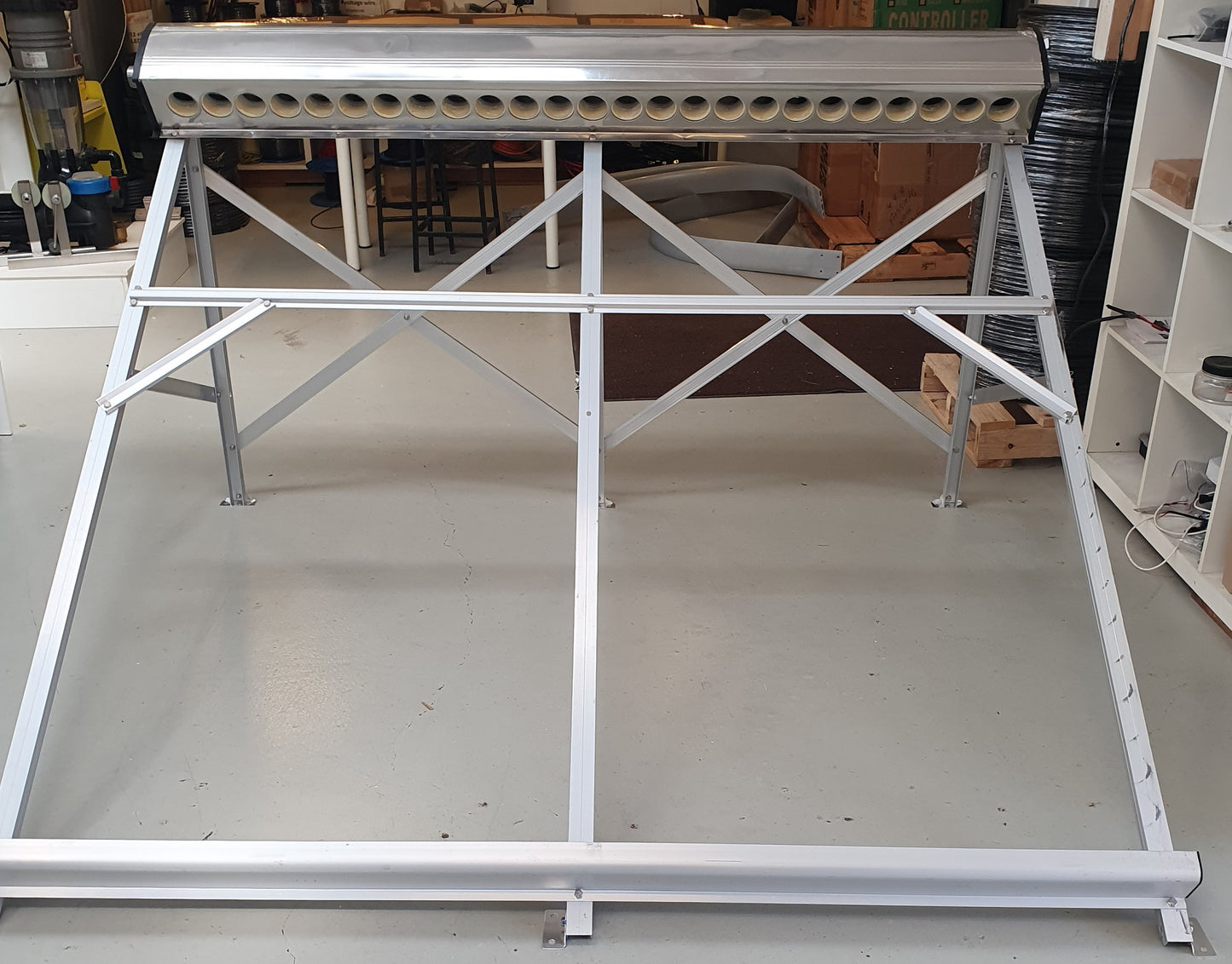 Aluminium mounting frame of solar heater for spa