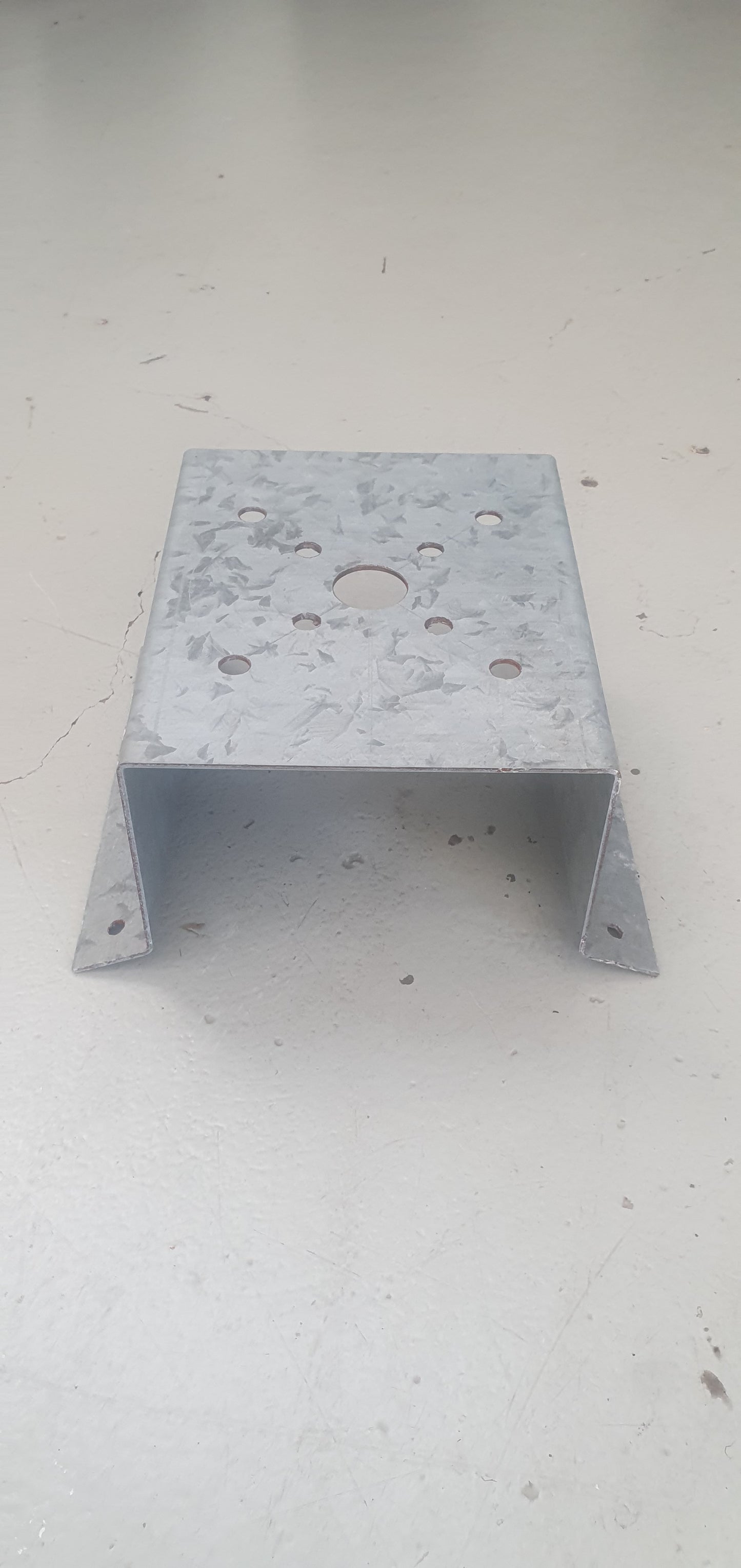 Vertical Wind Turbine Rooftop Mount